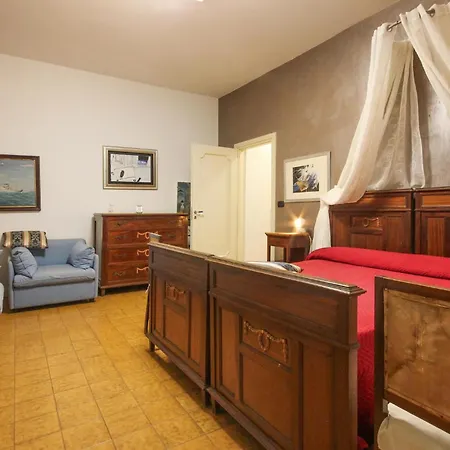 2 Bedroom Awesome In Holiday home Castellabate