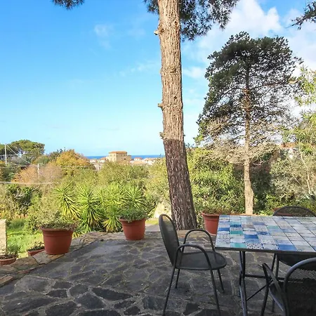 2 Bedroom Awesome In Holiday home Castellabate