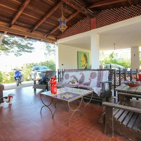 Сasa de vacaciones 2 Bedroom Awesome In Castellabate