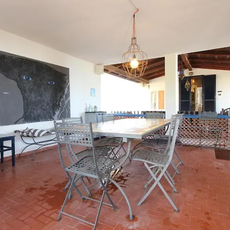 2 Bedroom Awesome In Сasa de vacaciones