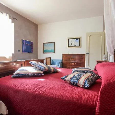 2 Bedroom Awesome In Сasa de vacaciones