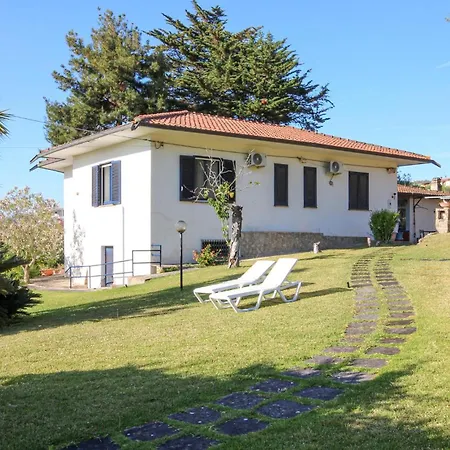 2 Bedroom Awesome In *
