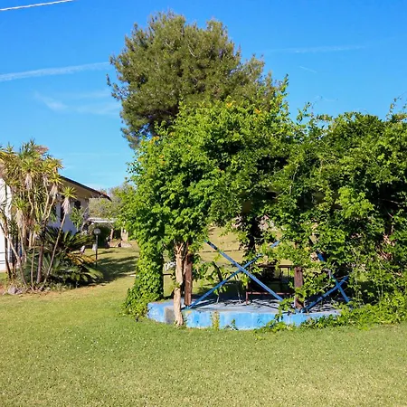 2 Bedroom Awesome In Сasa de vacaciones Castellabate